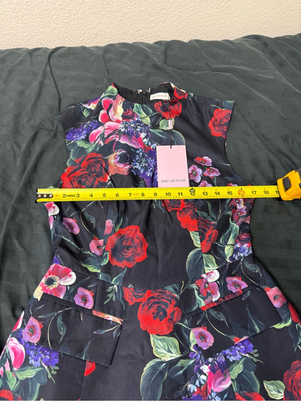 NEW! Avec Les Filles Dark Floral Fit & Flare Mini Dress Red Black size 6 - Picture 8 of 9